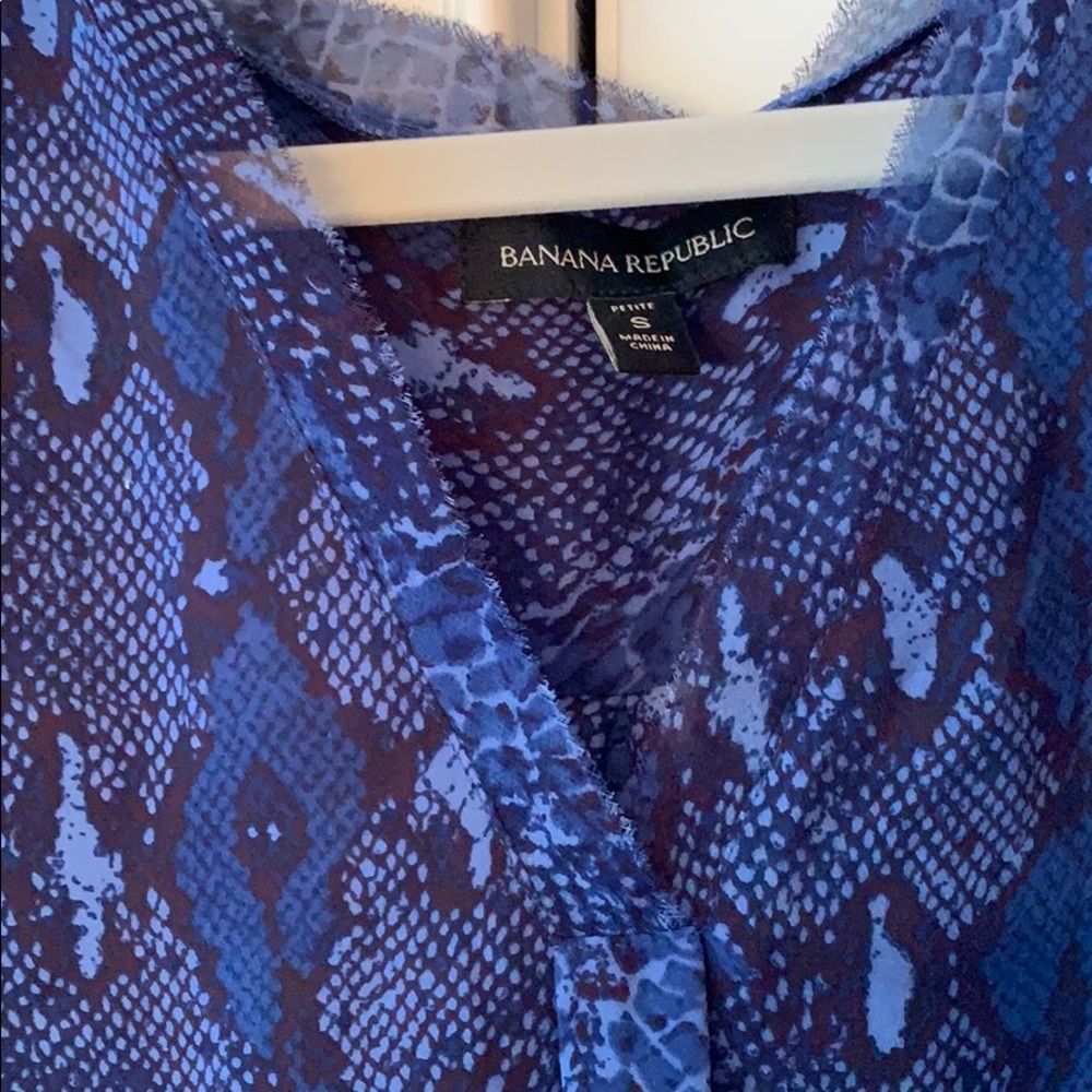 Banana Republic Python Pattern Blouse Small - image 2